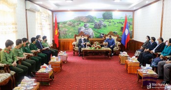 Tỉnh Nghệ An thăm, chúc Tết cổ truyền Bunpimay tại 6 tỉnh của Lào Tỉnh Nghệ An thăm, chúc Tết cổ truyền Bunpimay tại 6 tỉnh của Lào