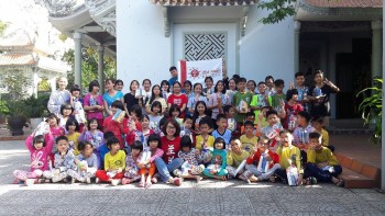 Zhi Shan Foundation hỗ trợ trẻ em có hoàn cảnh khó khăn tỉnh Quảng Bình Zhi Shan Foundation hỗ trợ trẻ em có hoàn cảnh khó khăn tỉnh Quảng Bình