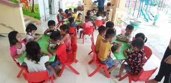 Zhi-Shan hỗ trợ bữa trưa hơn 2.000 trẻ mầm non đồng bào dân tộc huyện Đakrông