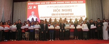 70 cong dan lao vui mung duoc nhap quoc tich viet nam
