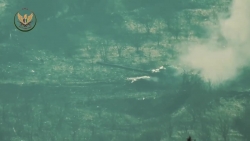 Video: Kinh ngạc xe tăng T-72 của Syria bị tên lửa bắn trúng nhưng không chút hề hấn