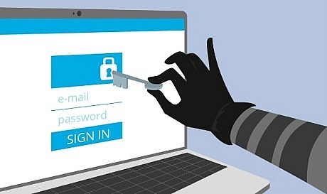 Tại sao Facebook bắt người dùng phải nhập mật khẩu email?