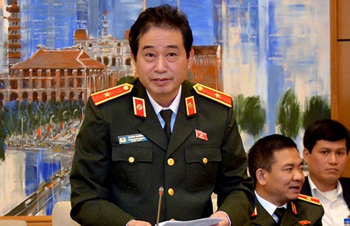 ly do tuong le dinh nhuong bi cho thoi chuc