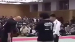 video vo su truyen dien bi vo si mma danh guc chua day 2 phut