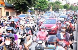 Đường về Hà Nội, TP.HCM nghẹt cứng sau kỳ nghỉ lễ