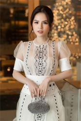 Nữ diễn viên Phi Huyền Trang đóng loạt clip hài Mỳ Gõ là ai?
