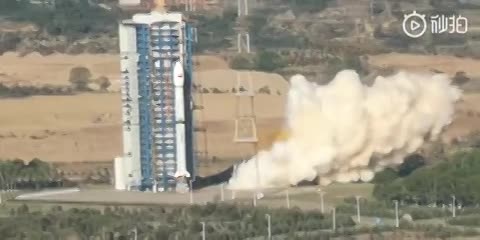 Video: Khoảnh khắc tên lửa Trung Quốc bất ngờ nổ tung sau khi phóng