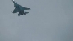 Video: Tiêm kích "hổ mang chúa" Nga bất ngờ gặp sự cố giữa trời