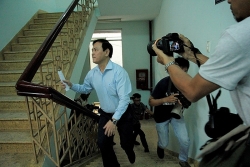 Video, hình ảnh ông Nguyễn Hữu Linh đến tòa án