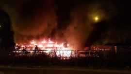 mot ngay 2 vu chay xe khach may man khong ai thiet mang