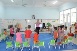 bo lao dong muon giao vien tu thuc mat viec duoc ho tro tu goi 62000 ti dong