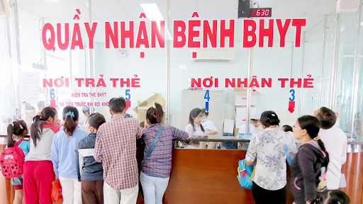 nguoi dang huong tro cap that nghiep van duoc dong bao hiem y te
