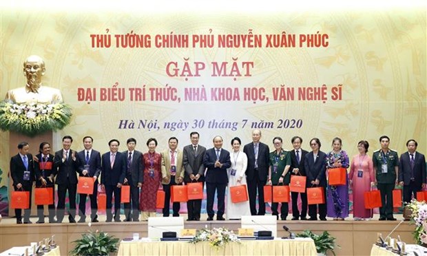 loi xin loi cua ban to chuc hoi nghi gap mat tri thuc van nghe sy