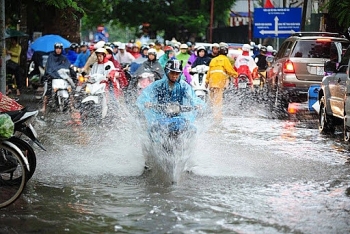 Dự báo thời tiết đêm nay 3/8 và ngày mai 4/8/2020: Hà Nội đón mưa to, dông lốc