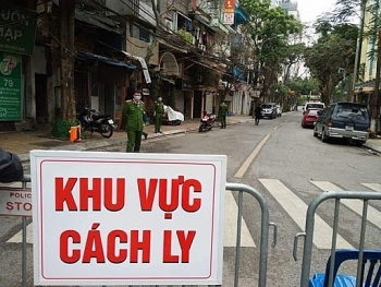 ha noi cach ly 2 truong hop ve tu da nang bi sot cao