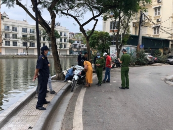 Hà Nội xử phạt hàng chục triệu đồng người không đeo khẩu trang nơi công cộng, hoạt động karaoke chui