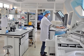 Bộ Y tế yêu cầu các bệnh viện có kỹ thuật RT-PCR khẩn trương tham gia xét nghiệm COVID-19