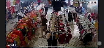 clip 2 nghi pham dan be trai 2 tuoi mat tich o bac ninh di mua quan ao