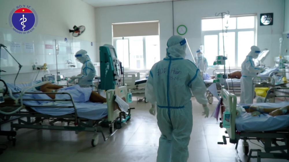 Video: "Chiến sĩ thầm lặng trong cuộc chiến chống dịch COVID-19"