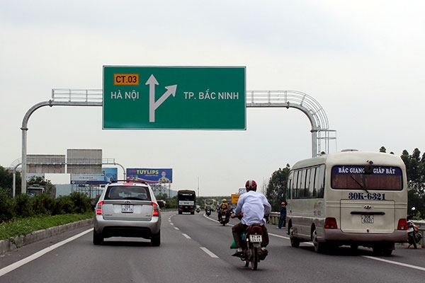 Đề xuất cấm xe máy tuyến Hà Nội-Bắc Giang: Bộ GTVT phản bác