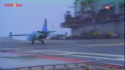 Nga công bố video mang tính lịch sử, Su-33 lần đầu hạ cánh xuống tàu sân bay Đô đốc Kuznetsov
