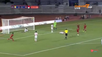video u22 indonesia nang ti so 4 2 ha guc u22 myanmar tai ban ket sea games 30