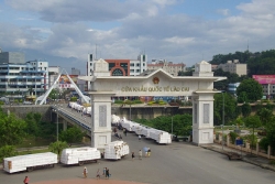 Từ ngày 1/1/2020, cấm các phương tiện giao thông qua cửa khẩu Quốc tế Lào Cai - Hà Khẩu