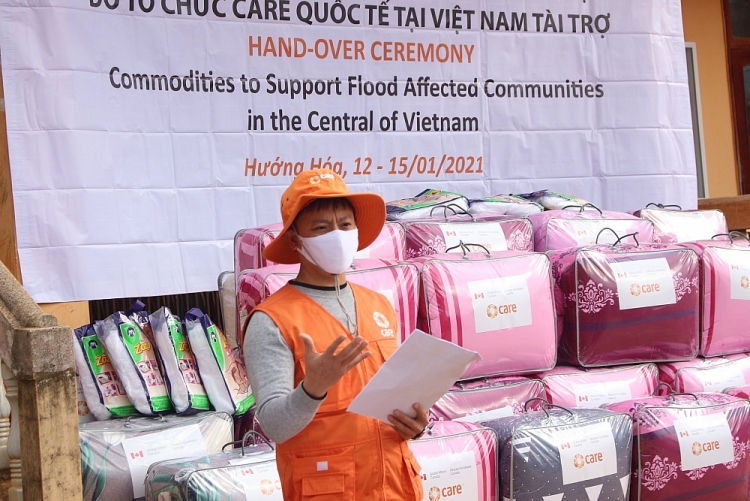 Hàng hóa hỗ trợ khắc phục hậu quả bão lụt tới tay người dân 3 tỉnh miền Trung