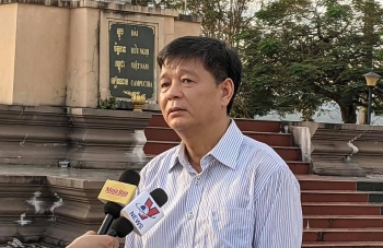2 so dien thoai ho tro nguoi viet nguoi goc viet tinh preah sihanouk trong dich covid 19