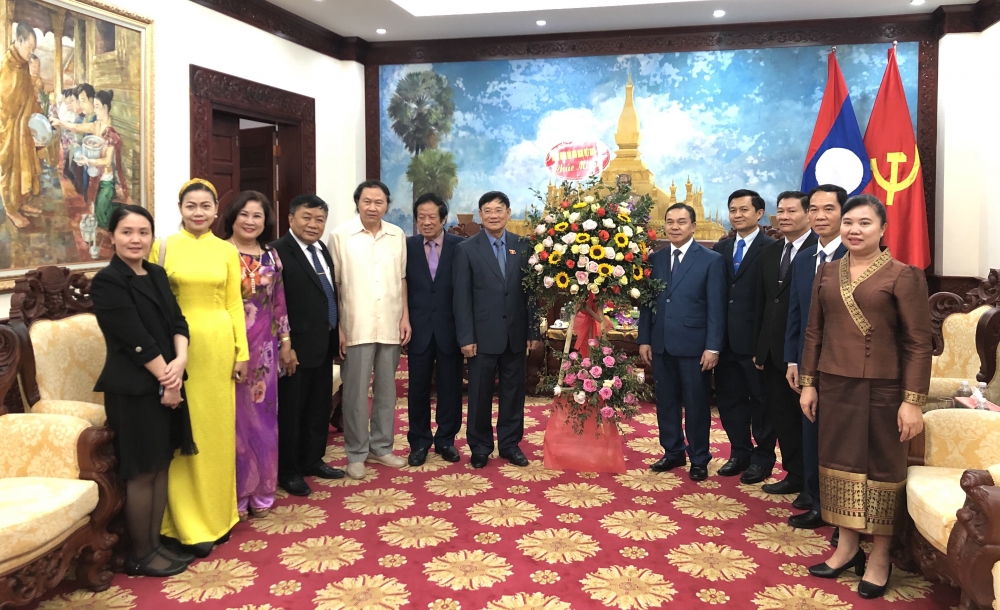 VUFO, Hội hữu nghị Việt – Lào chúc mừng Tết cổ truyền Bunpimay 2021 Đại sứ quán Lào tại Việt Nam