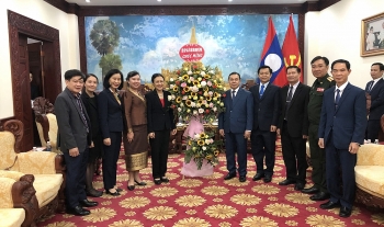 VUFO, Hội hữu nghị Việt – Lào chúc mừng Tết cổ truyền Bunpimay 2021 Đại sứ quán Lào tại Việt Nam VUFO, Hội hữu nghị Việt – Lào chúc mừng Tết cổ truyền Bunpimay 2021 Đại sứ quán Lào tại Việt Nam