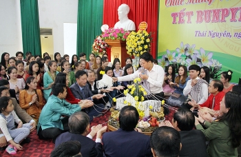 Hơn 250 lưu học sinh Lào đón Tết Bunpimay 2021 tại Thái Nguyên