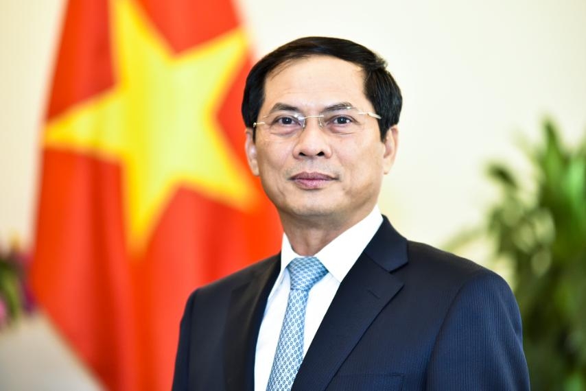 Cơ quan đại diện Việt Nam ở nước ngoài: giữ vững bản lĩnh, không hoang mang, dao động