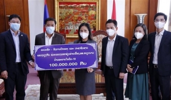 Tỉnh Vientiane (Lào) ủng hộ Hải Dương 10.000 USD phòng, chống COVID-19