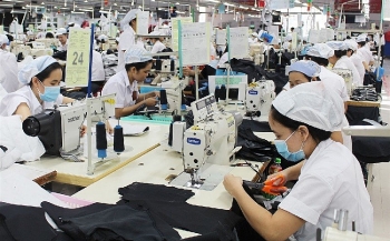 ADB: Việt Nam đang thể hiện khả năng phục hồi mạnh mẽ hơn hầu hết các nền kinh tế khác