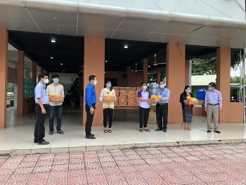 Liên hiệp Hữu nghị Đồng Tháp đồng hành cùng sinh viên Lào, Campuchia vượt qua đại dịch COVID-19