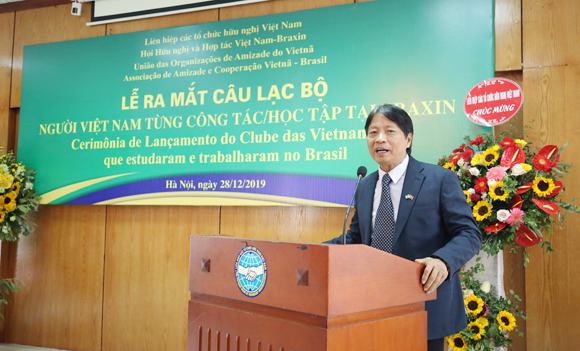 Chủ tịch Hội Hữu nghị và Hợp tác Việt Nam – Brazil Nguyễn Văn Lạng phát biểu tại Lễ ra mắt Câu lạc bộ những người từng công tác và học tập tại Brazil tháng 12/2019 (Ảnh TV)
