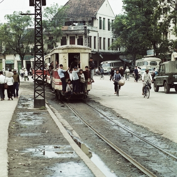 Ngắm Hà Nội 1967 – 1975 giản dị, đời thường qua ống kính của nhiếp ảnh gia người Đức Thomas Billhardt