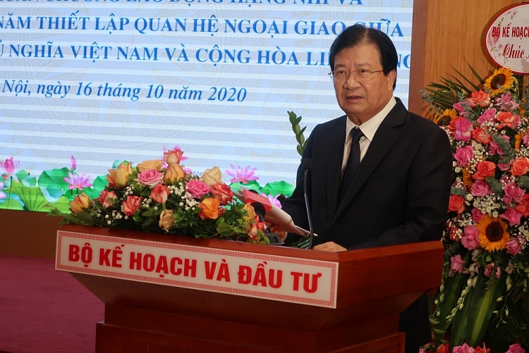 Trao Huân chương Lao động hạng Nhì cho Hội hữu nghị Việt Nam-Đức vì những đóng góp cho tình hữu nghị hai nước