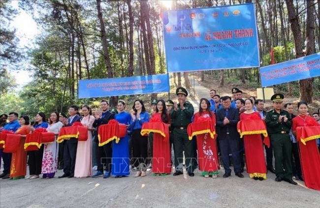 Khánh thành công trình đường nhánh kiểm tra cột mốc quốc giới