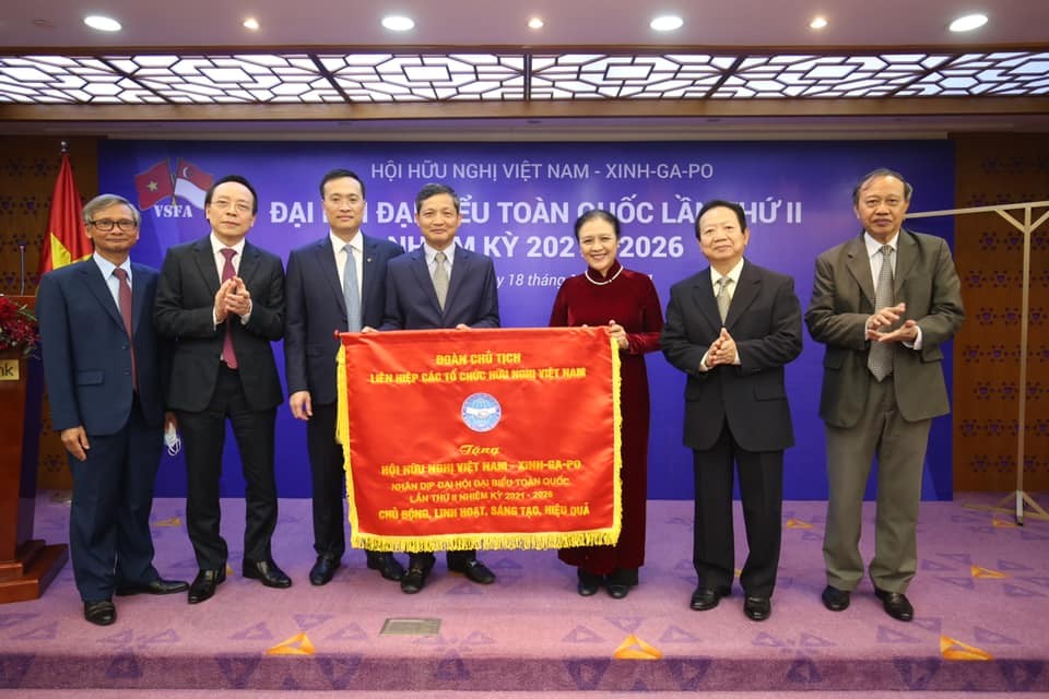 Ông Vũ Viết Ngoạn tái đắc cử Chủ tịch Hội hữu nghị Việt Nam-Singapore nhiệm kỳ 2021-2026