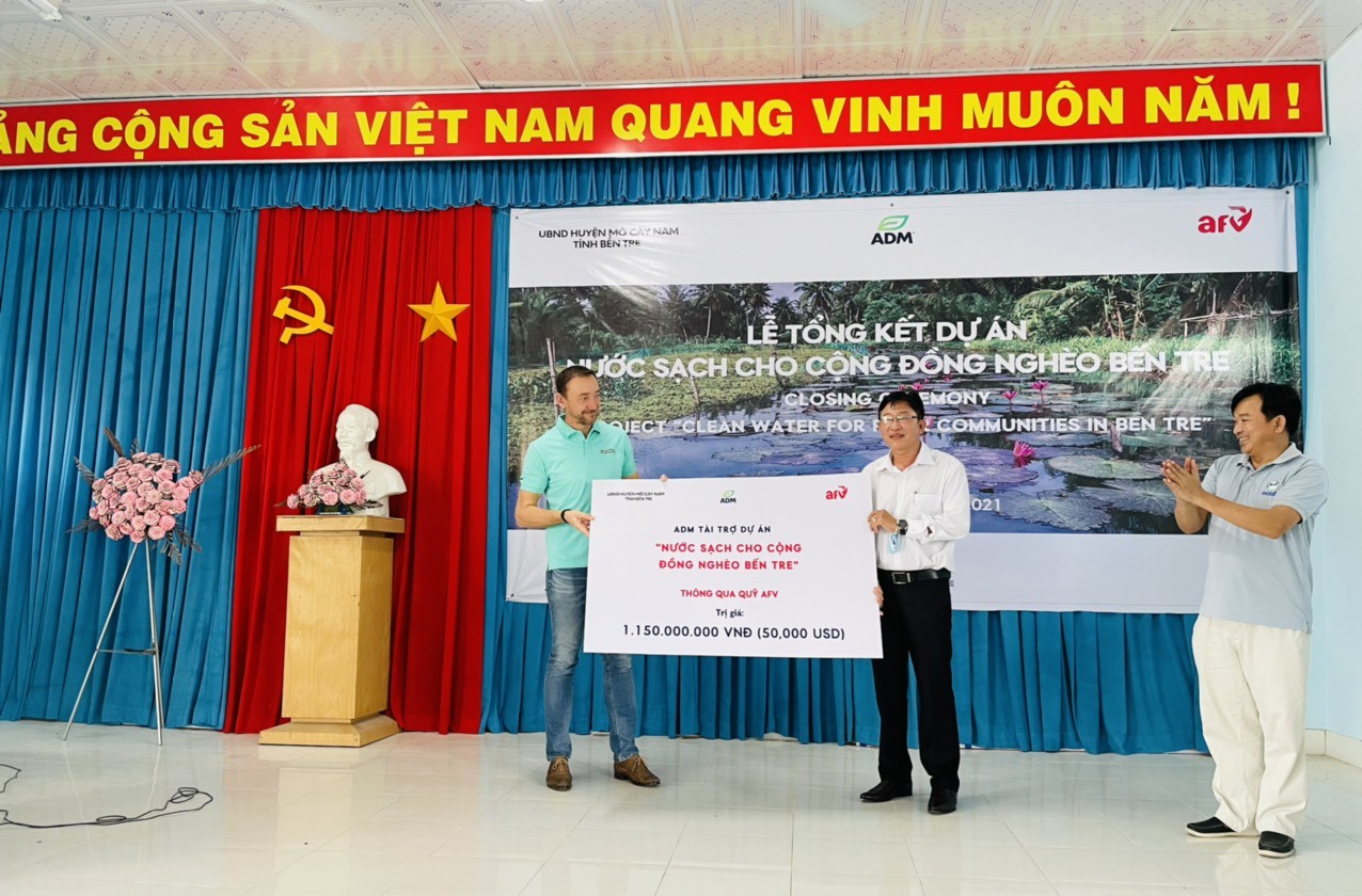 ADM, AFV tài trợ hơn 1,1 tỷ đồng mang nước sạch cho người nghèo ở Bến Tre