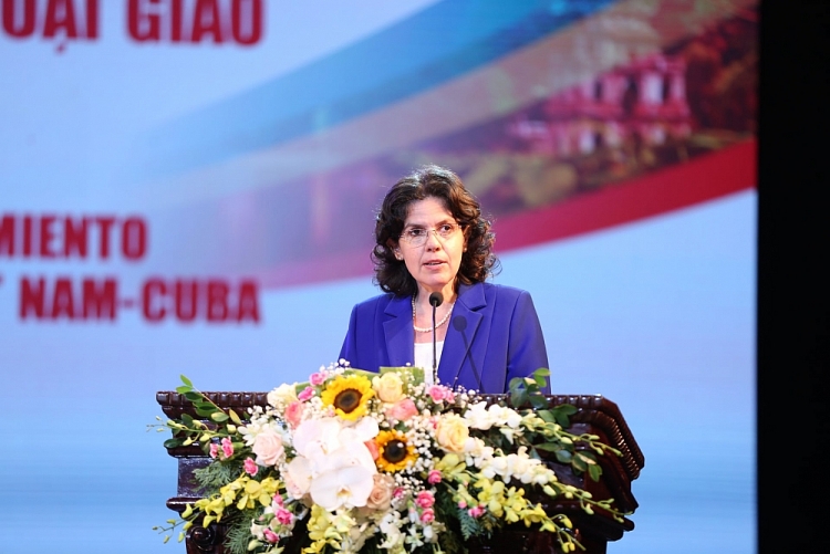 Đại sứ Đặc mệnh Toàn quyền Cộng hoà Cuba tại Việt Nam Lianys Torres Rivera.