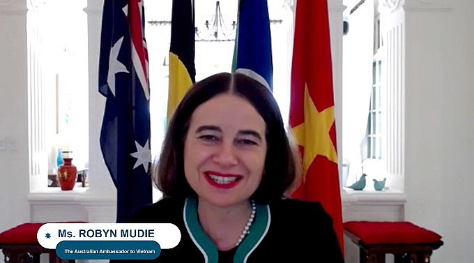 Đại sứ Australia tại Việt Nam, bà Robyn Mudie, tại lễ chào mừng trực tuyến hơn 70 cựu sinh viên Học bổng Chính phủ Australia về nước sáng 4/12. (Ảnh: Đại sứ quán Australia)