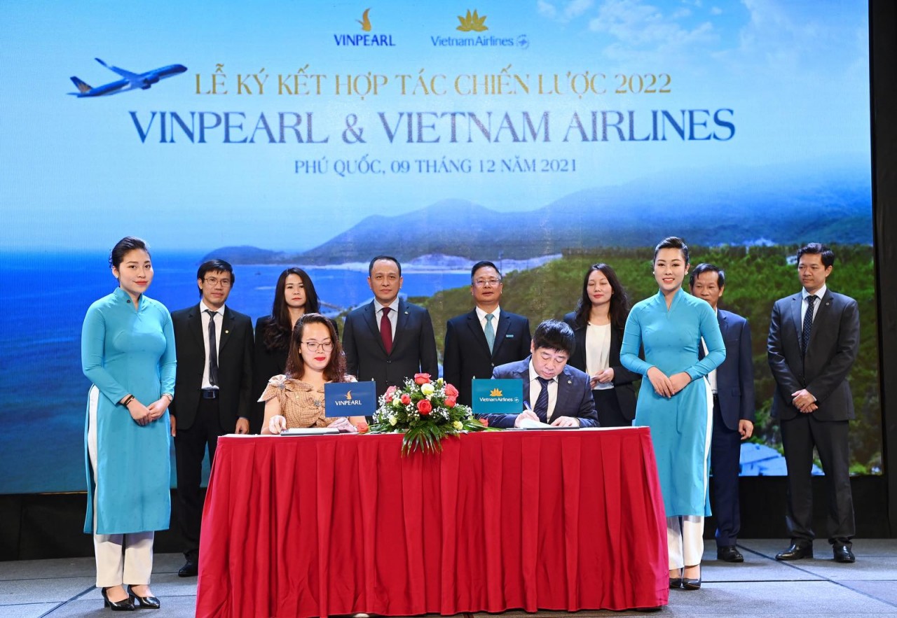Lễ ký kết hợp tác chiến lược Vietnam Airlines và Vinpearl