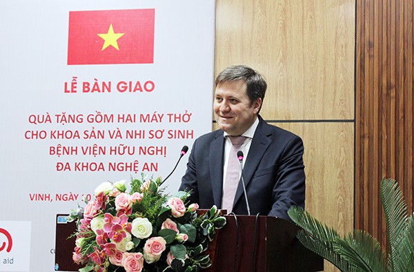Đại sứ nước Cộng hòa Ba Lan tại Việt Nam Wojciech Gerwel phát biểu tại buổi lễ.