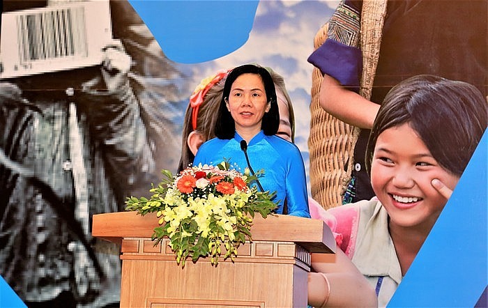 Phó Chủ tịch Hội LHPN Việt Nam Nguyễn Thị Minh Hương phát biểu khai mạc chương trình