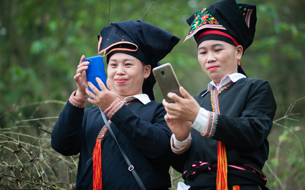 Nhiều giải pháp hỗ trợ phụ nữ chuyển đổi số trong bối cảnh Covid-19