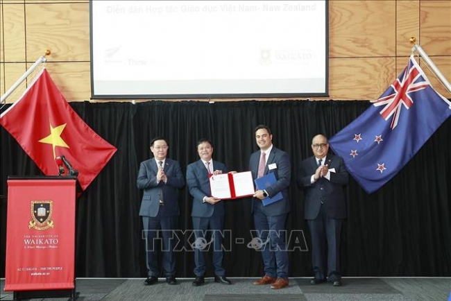 Chủ tịch Quốc hội dự Diễn đàn Hợp tác giáo dục Việt Nam - New Zealand