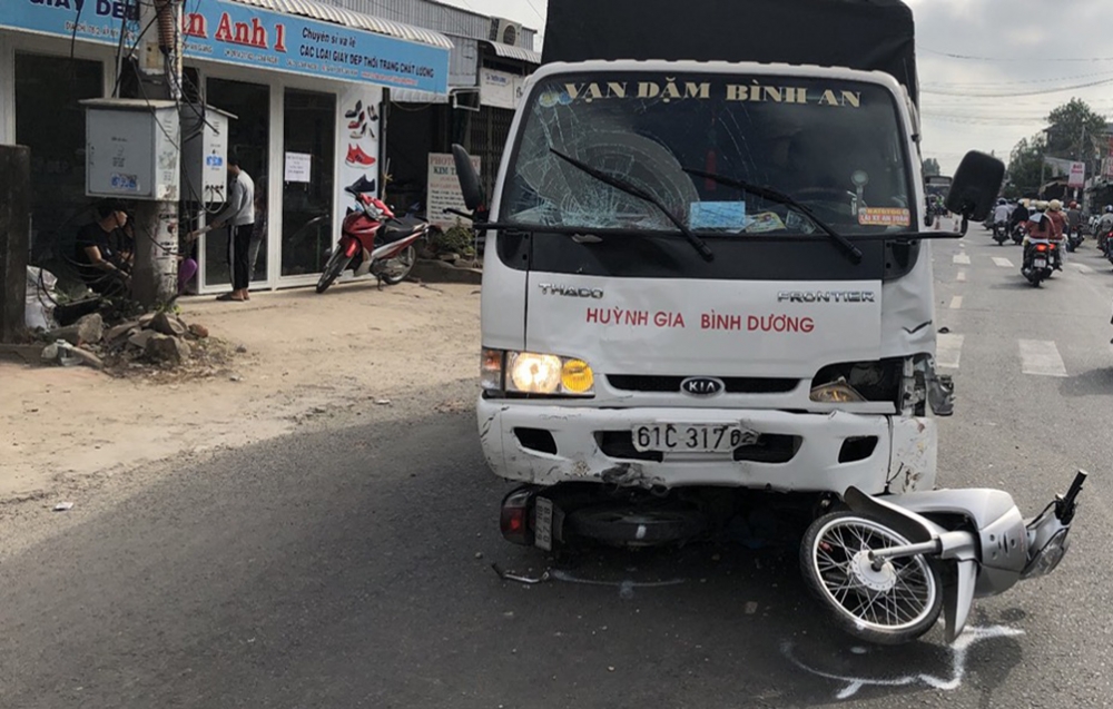 Tài xế xe tải ngủ gật gây tai nạn khiến 6 người bị thương tại An Giang